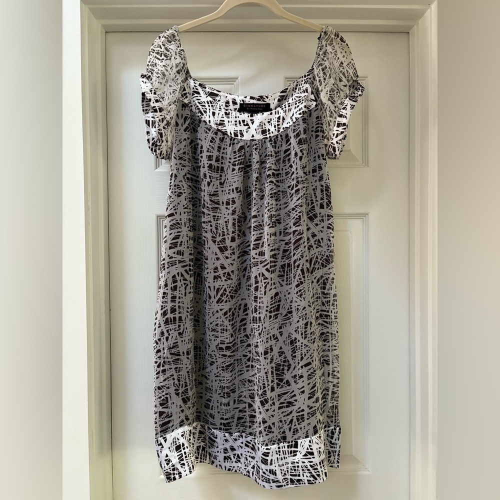 Robbie Bee Silk Monochrome Abstract Midi Dress